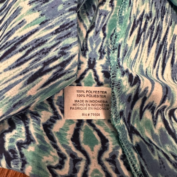 VIOLET+CLARE/ unique patterned blue tank top - Picture 5 of 5